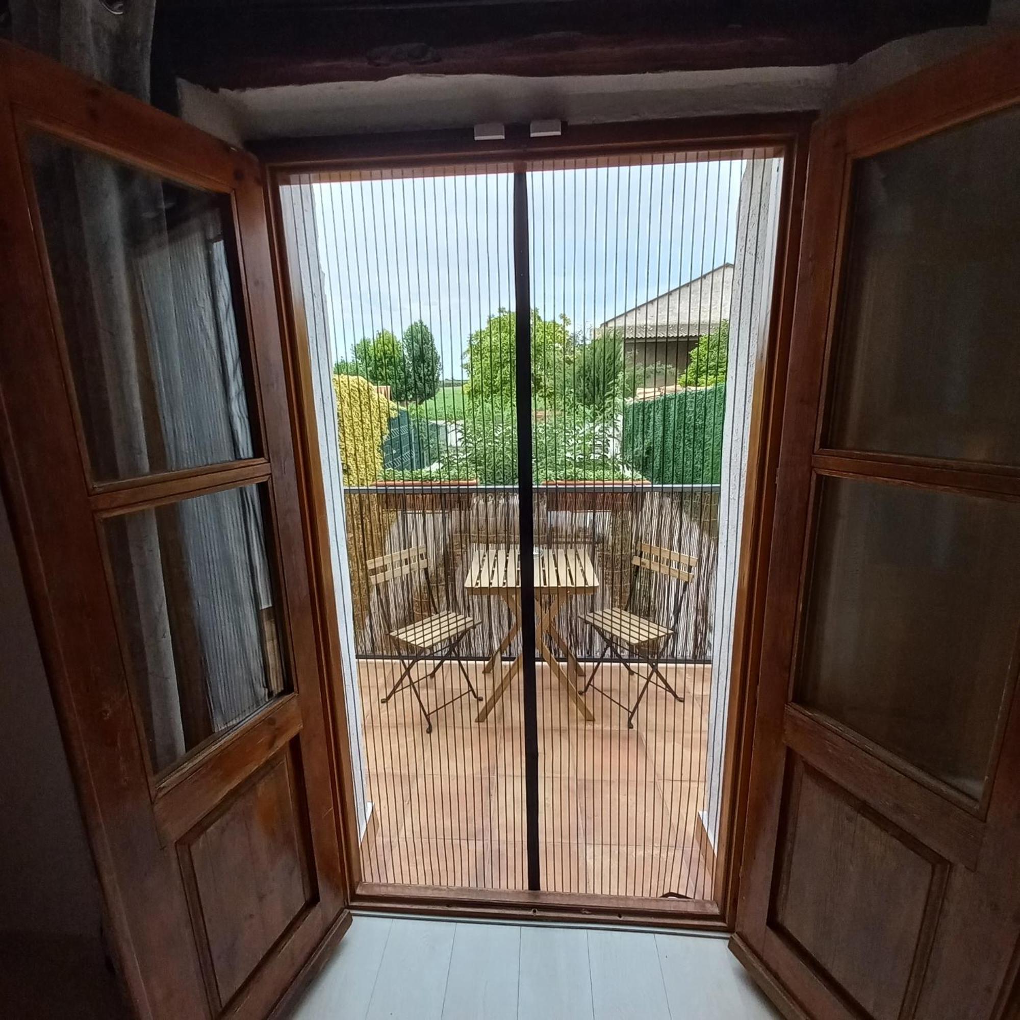 La Llacuna Vila-Sana Buitenkant foto
